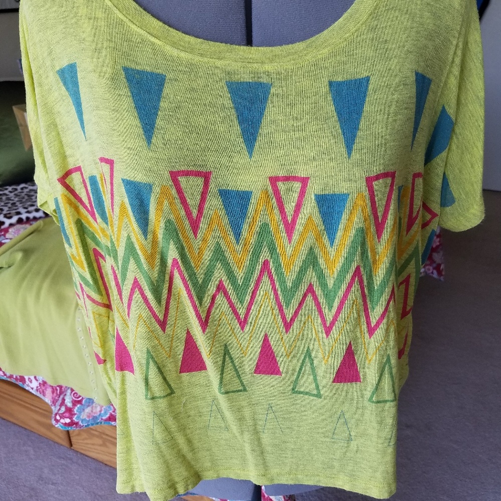 Forever 21 short loose top M